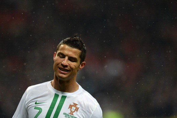 Sự thất vọng của Ronaldo khi Bồ Đào Nha để lọt lưới từ rất sớm.